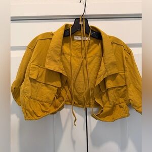 Like new- We The Free Mustard crop wrap top